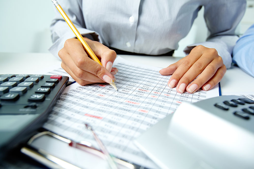 corporate tax advisors